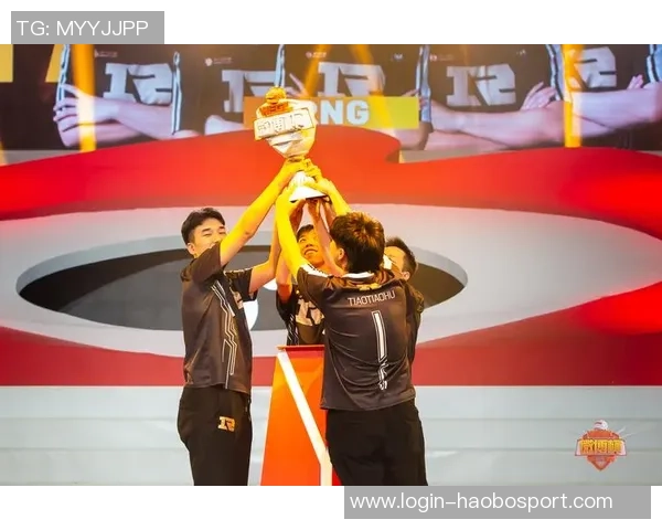 RNG战队的崛起与荣耀之路：从青涩到冠军的成长历程