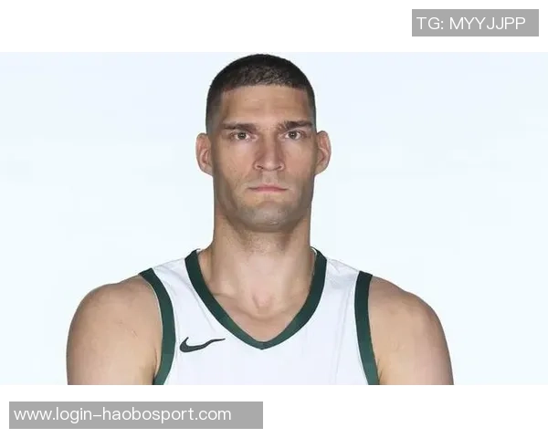 布鲁克洛佩斯的职业生涯回顾与未来展望:从新秀到NBA巨星的蜕变之路 布鲁克洛佩斯的职业生涯回顾与未来展望:从新秀到NBA巨星的蜕变之路